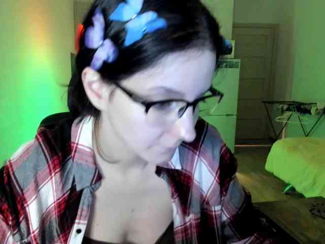 Victoria_Winters webcam