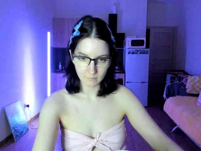 Victoria_Winters webcam