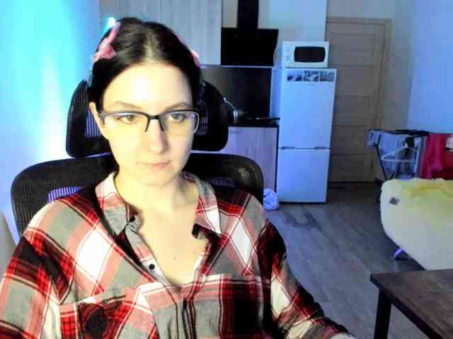 Victoria_Winters webcam