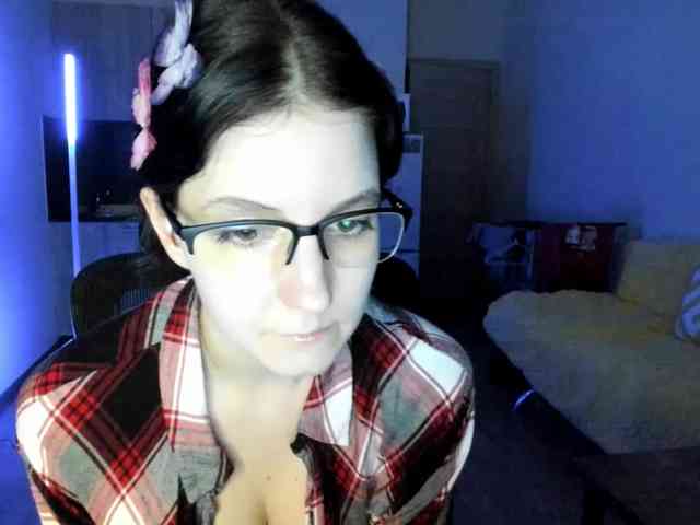 Victoria_Winters webcam