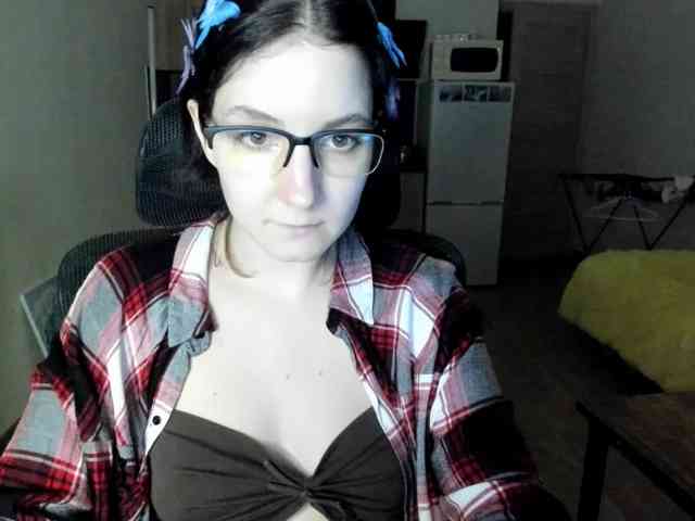 Victoria_Winters webcam