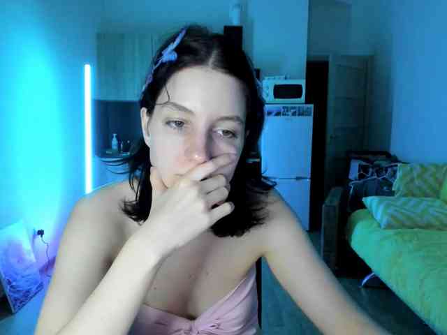 Victoria_Winters webcam