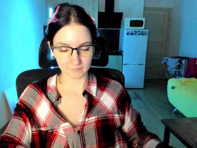 Victoria_Winters webcam