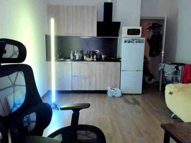 Victoria_Winters webcam