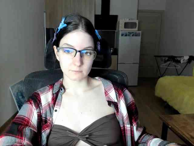 Victoria_Winters webcam