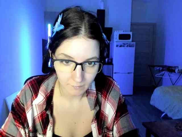 Victoria_Winters webcam