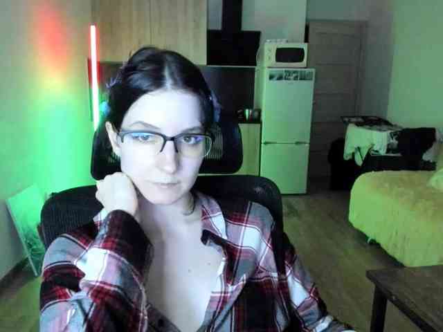 Victoria_Winters webcam