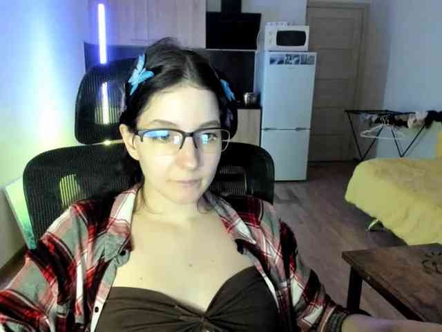 Victoria_Winters webcam