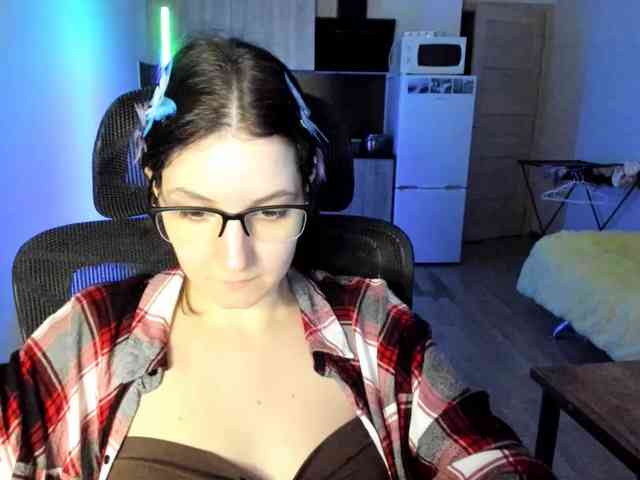 Victoria_Winters webcam