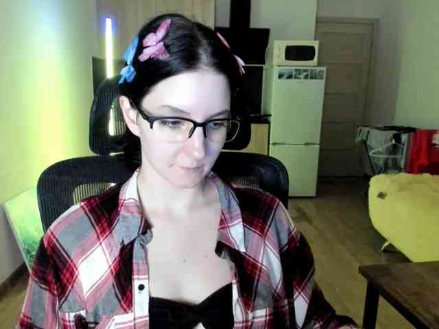 Victoria_Winters webcam