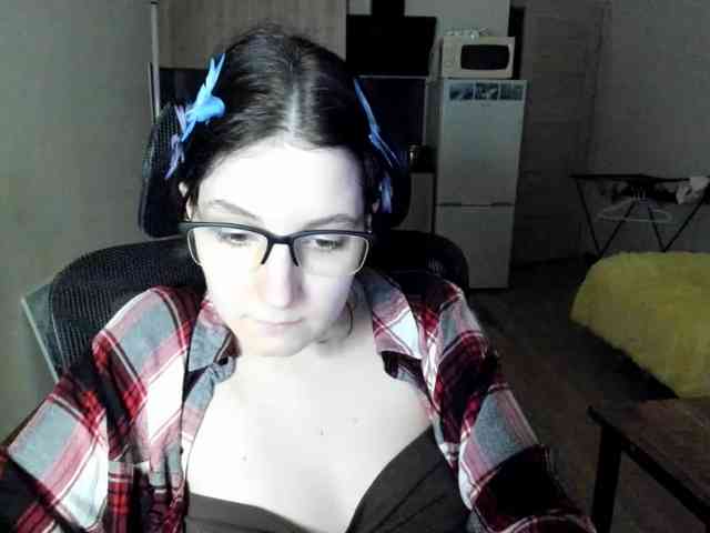 Victoria_Winters webcam