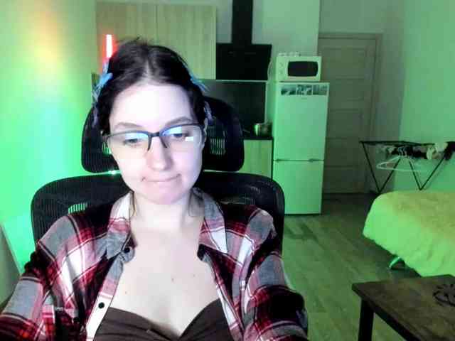 Victoria_Winters webcam