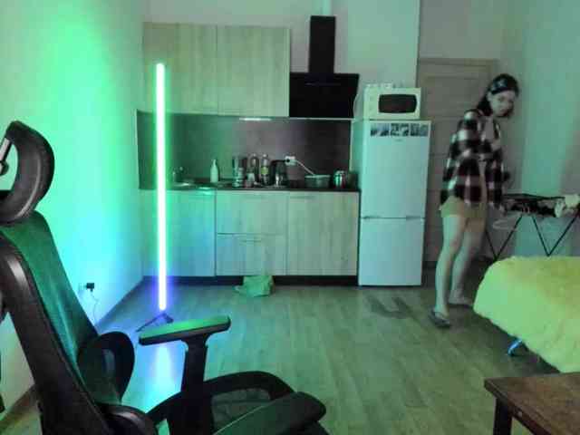 Victoria_Winters webcam