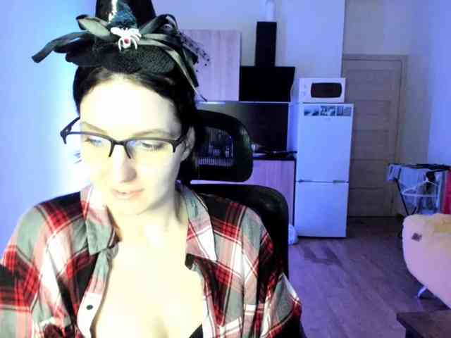 Victoria_Winters webcam