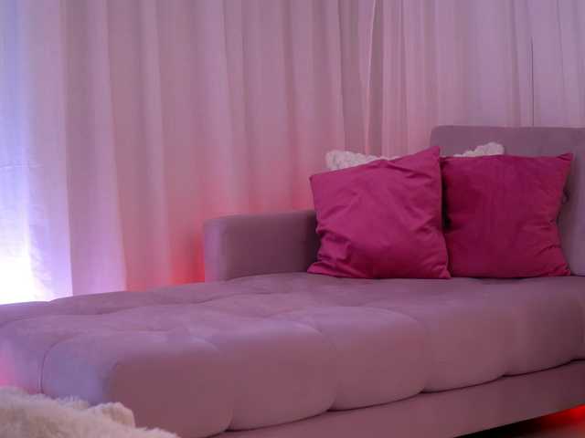 Gratis Live Sexcam mit AnnaRhodes AnnaRhodes