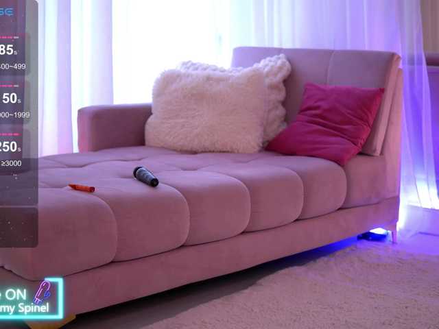 Vai a chattare su AnnaRhodes AnnaRhodes