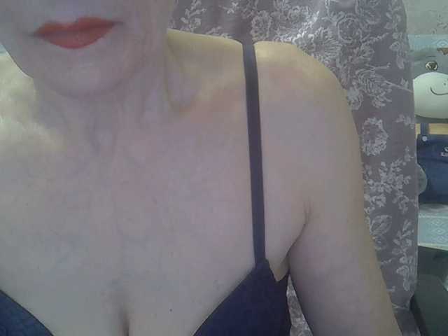 Red-Rose-777 Live Cam Chat on BongaCams