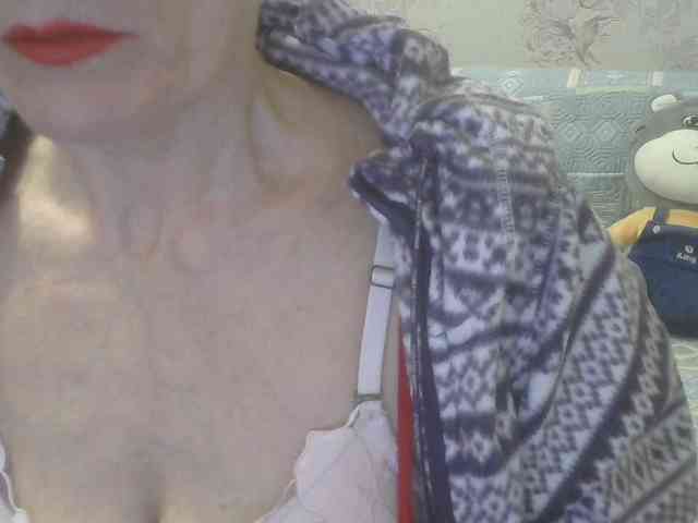 Red-Rose-777 webcam