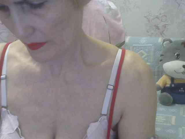 Red-Rose-777 webcam