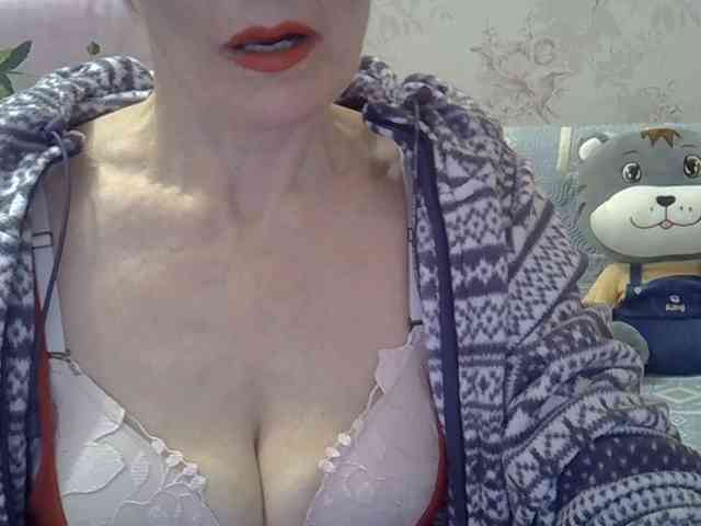 Red-Rose-777 webcam