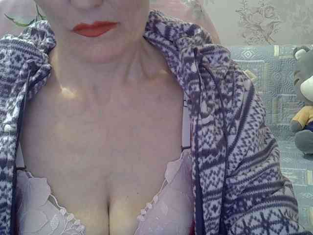 Red-Rose-777 webcam