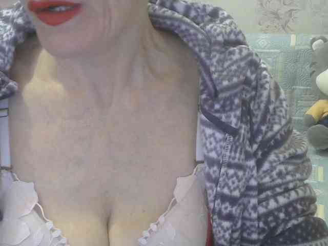 Red-Rose-777 webcam