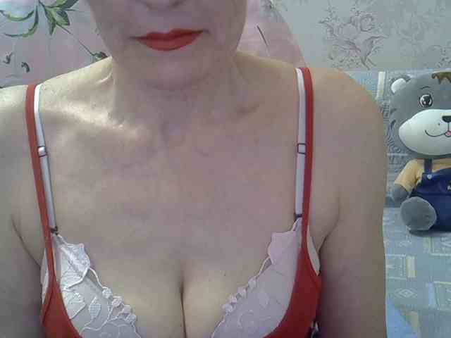 Red-Rose-777 webcam