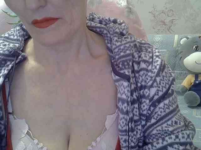 Red-Rose-777 webcam