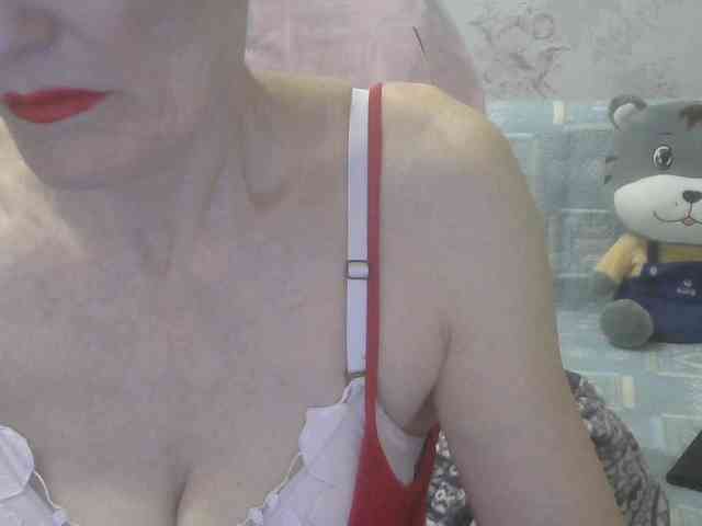 Red-Rose-777 webcam