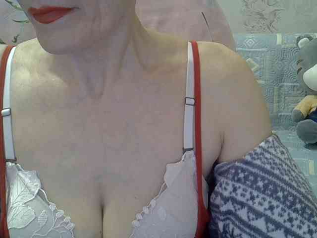 Red-Rose-777 webcam