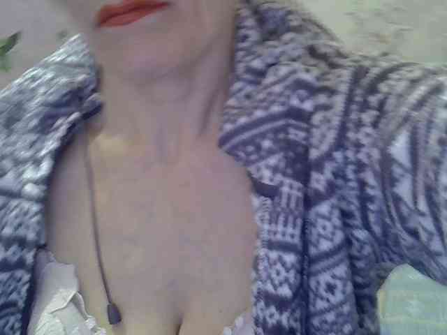 Red-Rose-777 webcam