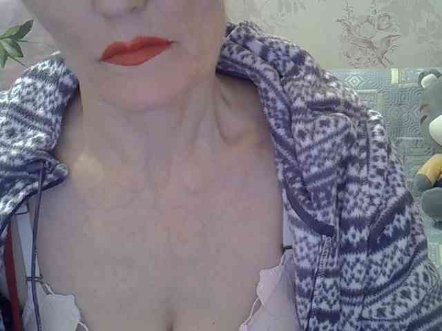 Red-Rose-777 webcam