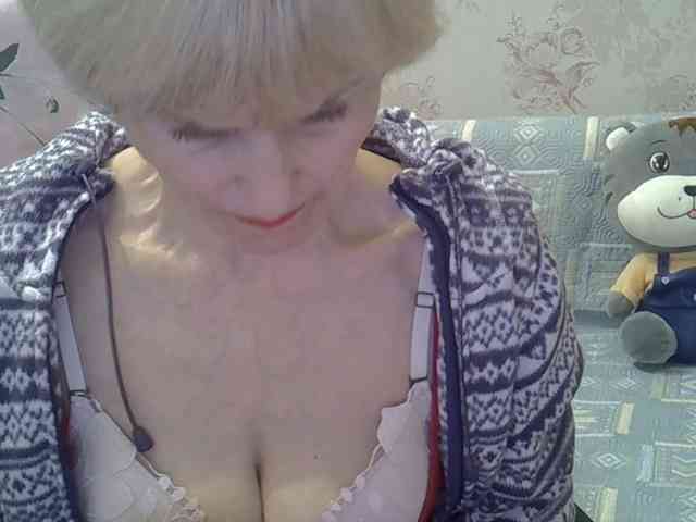 Red-Rose-777 webcam