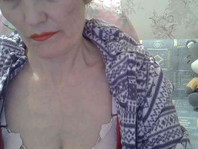 Red-Rose-777 webcam