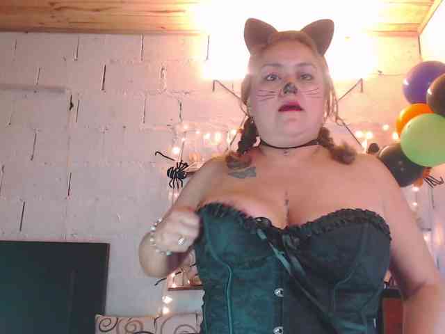 missrosariostepmoan webcam