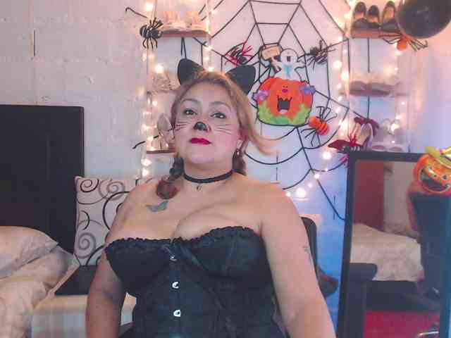 missrosariostepmoan webcam