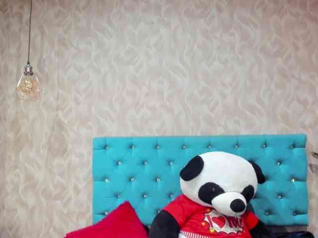 MadelineDollx webcam