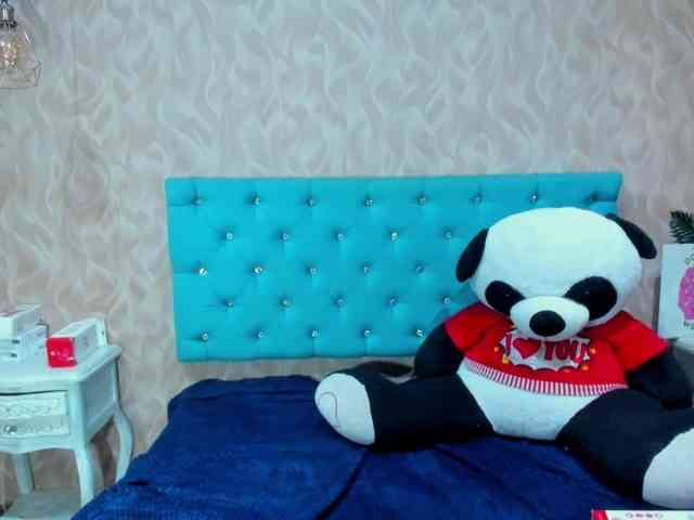 MadelineDollx webcam