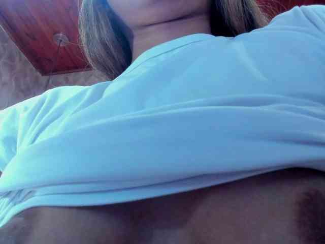 MadelineDollx webcam