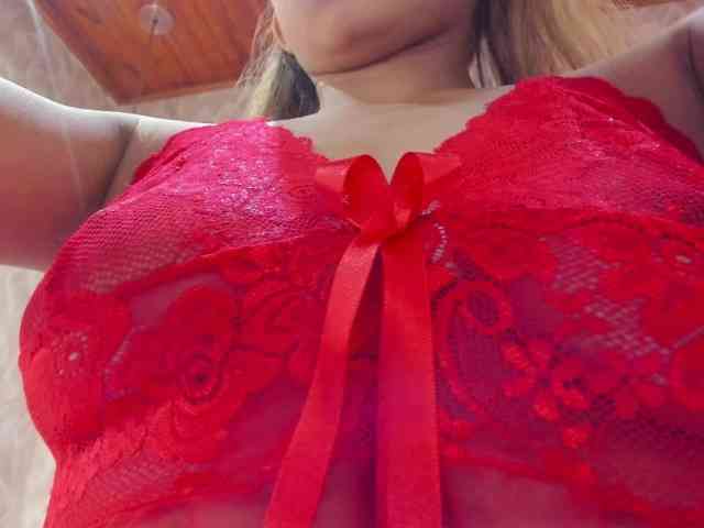 MadelineDollx webcam