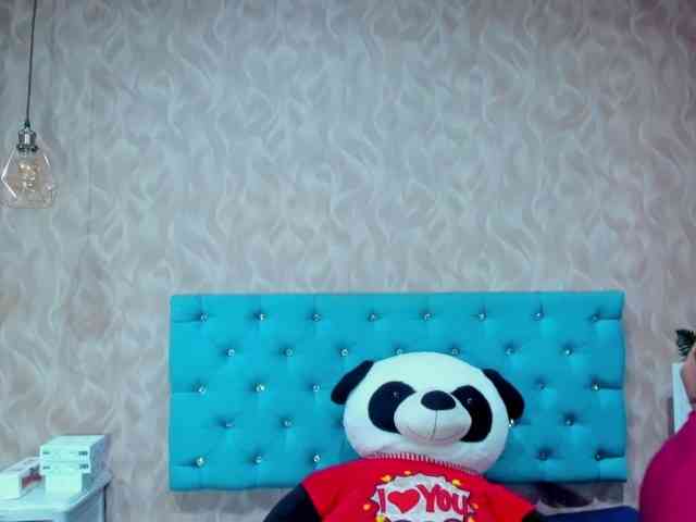 MadelineDollx webcam