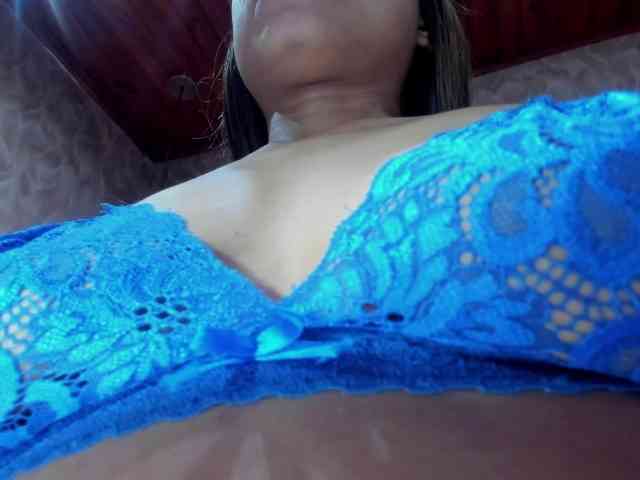 MadelineDollx webcam