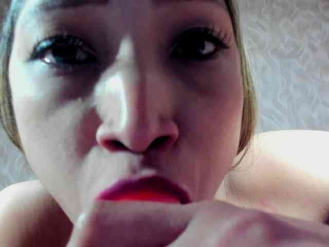 MadelineDollx webcam