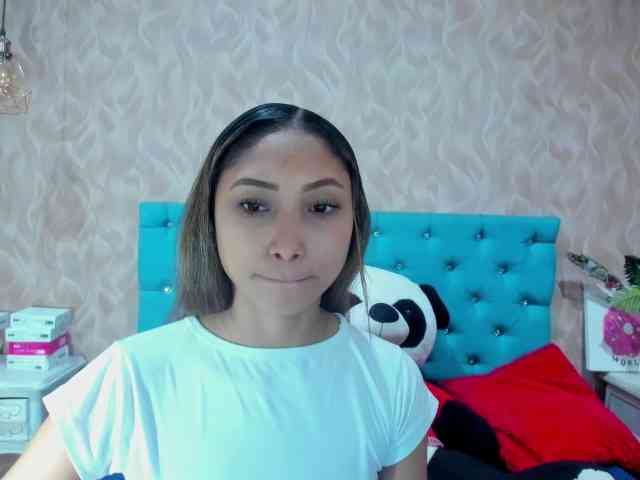 MadelineDollx webcam