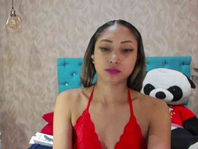 MadelineDollx webcam