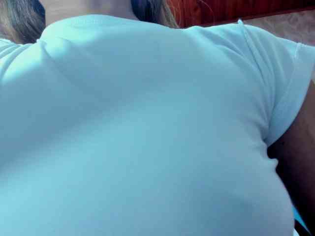 MadelineDollx webcam