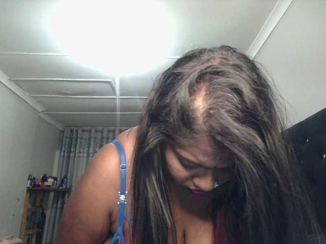 Indianmayaxoxo webcam