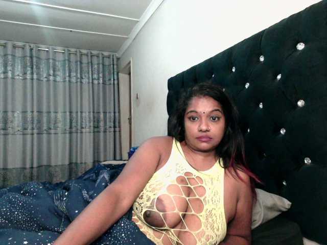 Indianmayaxoxo webcam