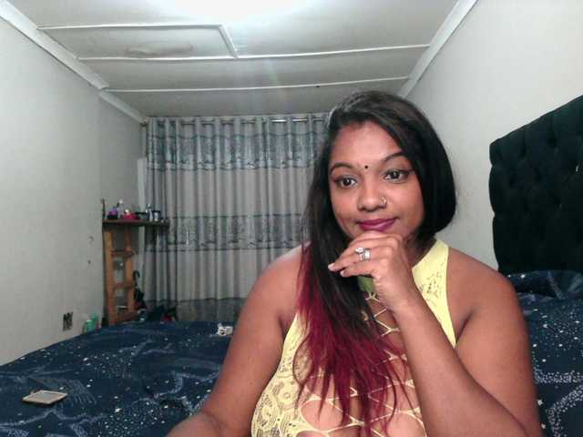 Indianmayaxoxo webcam