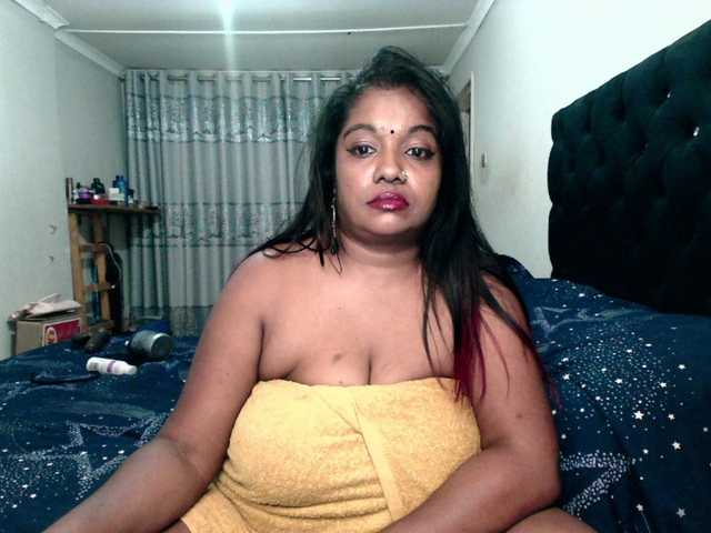 Indianmayaxoxo webcam